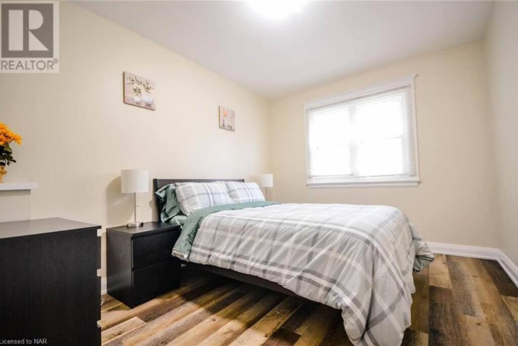 Cozy 3 Bedroom Downtown Cottage With Complimentary Breakfast Delivered Daily To The Rental Niagara Falls Eksteriør bilde