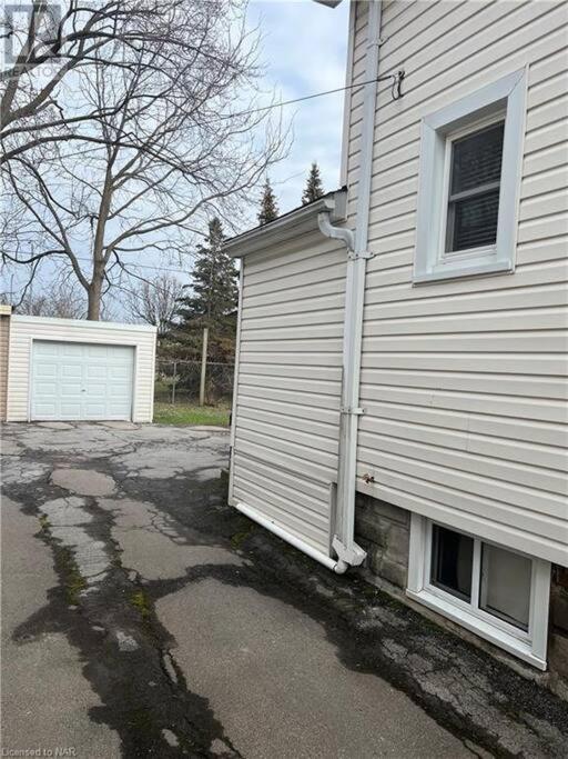 Cozy 3 Bedroom Downtown Cottage With Complimentary Breakfast Delivered Daily To The Rental Niagara Falls Eksteriør bilde