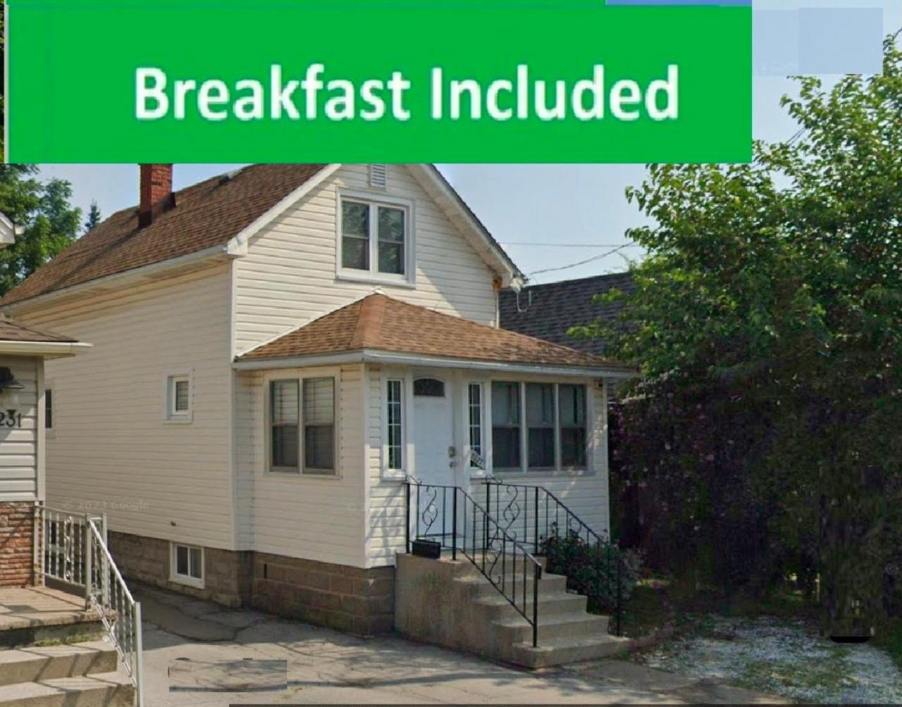 Cozy 3 Bedroom Downtown Cottage With Complimentary Breakfast Delivered Daily To The Rental Niagara Falls Eksteriør bilde